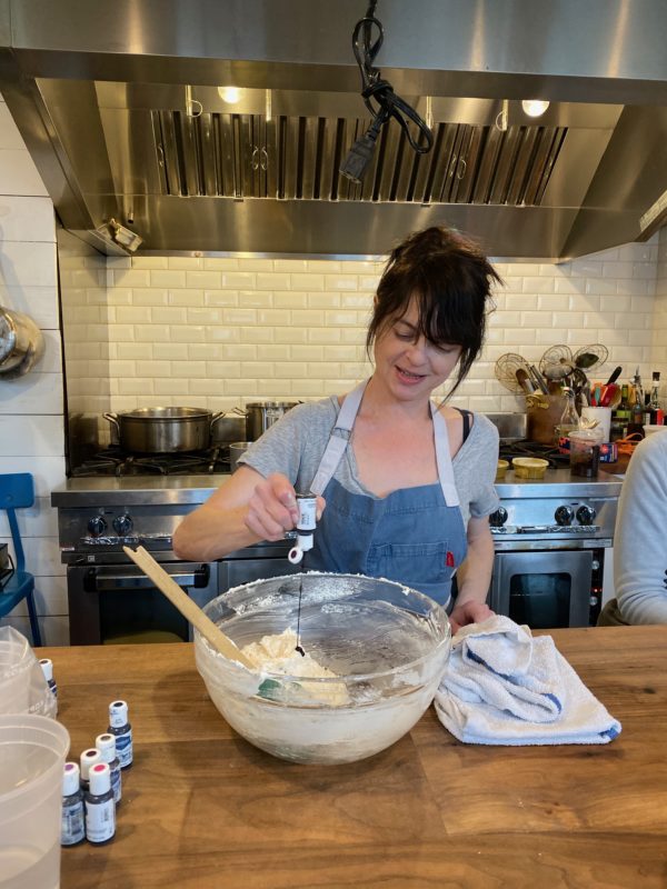 learning how to make macarons